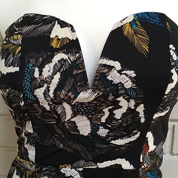 Bailey Blue Deep V Strapless Multicolor Floral Bodycon Mini Dress. Size Small - Picture 4 of 11